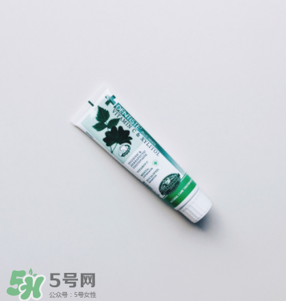 Dentiste牙膏怎么樣？Dentiste牙膏使用感受