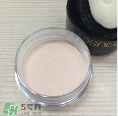 ILISYA柔色定妝蜜粉多少錢(qián)？ILISYA柔色定妝蜜粉怎么樣？