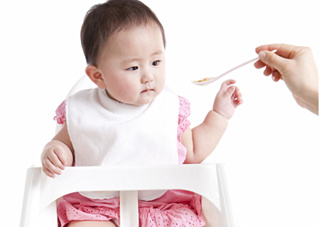 寶寶不吃輔食怎么辦？5個小妙招讓寶寶乖乖吃輔食