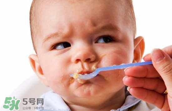 寶寶不吃輔食怎么辦？5個小妙招讓寶寶乖乖吃輔食