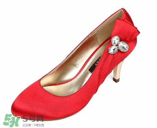 接吻貓鞋子是幾線品牌？接吻貓什么檔次？