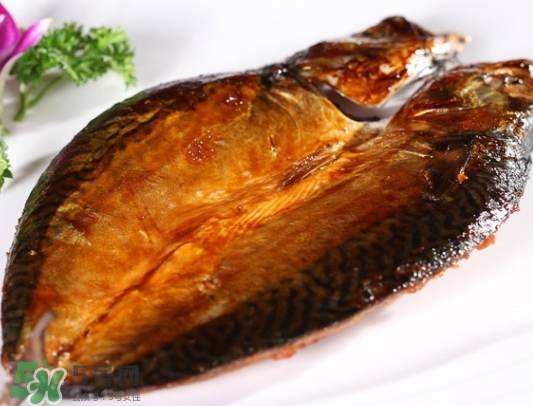 青魚和草魚哪個好吃？青魚和草魚的區(qū)別