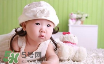 寶寶發(fā)燒睡著了還要物理降溫嗎-怎么降溫？