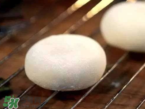 冰皮月餅為什么會(huì)裂？冰皮月餅開裂的原因