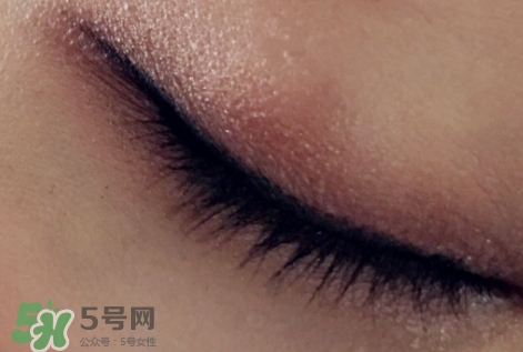 眼線膏和眼線液筆哪個(gè)好用？眼線膏和眼線液新人這樣選擇