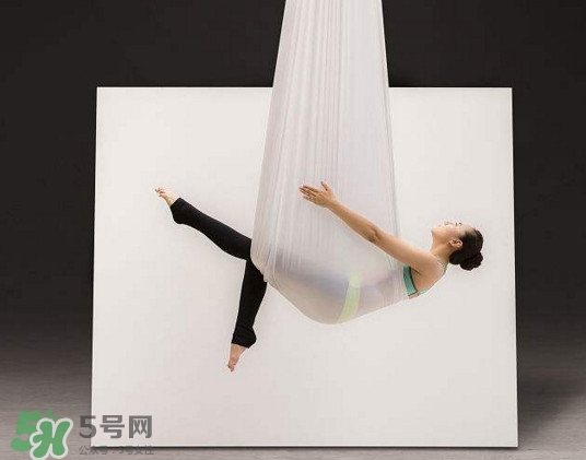 空中瑜伽多少錢一節(jié)課？自己家里裝空中瑜伽多少錢