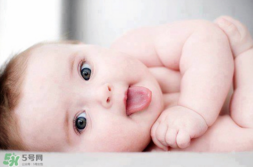 寶寶什么時候會笑？逗寶寶笑的小妙招