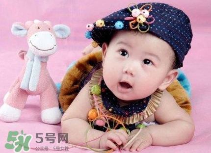 寶寶發(fā)燒睡著了還要物理降溫嗎-怎么降溫？