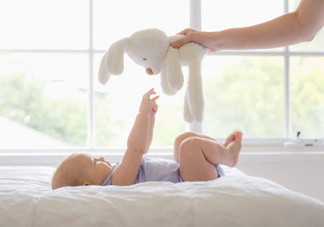 寶寶頭型是睡出來的嗎？寶寶頭型矯正最佳時間