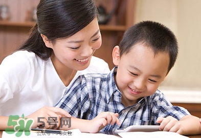 寶寶說話晚的原因 寶寶說話晚是不是不聰明？