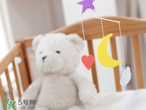 寶寶頭型是睡出來(lái)的嗎？寶寶頭型矯正最佳時(shí)間