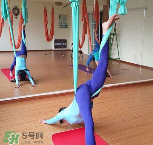 空中瑜伽誰(shuí)發(fā)明的？空中瑜伽到底有哪些功效