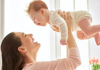 寶寶發(fā)燒出汗后可以洗澡嗎？寶寶發(fā)燒出汗好嗎？