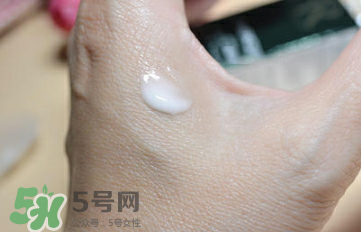 赫蓮娜小綠寶瓶急救眼霜多少錢 官網(wǎng)價格 赫蓮娜小綠寶瓶急救眼霜多少錢 官網(wǎng)價格