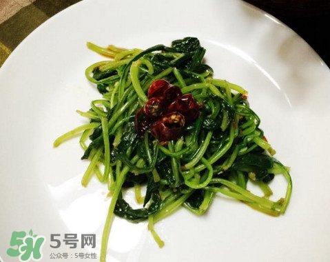 蘿卜纓要焯水嗎？蘿卜纓不能和什么一起吃