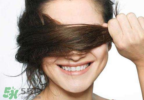 生姜擦頭皮后要洗頭嗎？用生姜擦頭皮多久能長(zhǎng)發(fā)