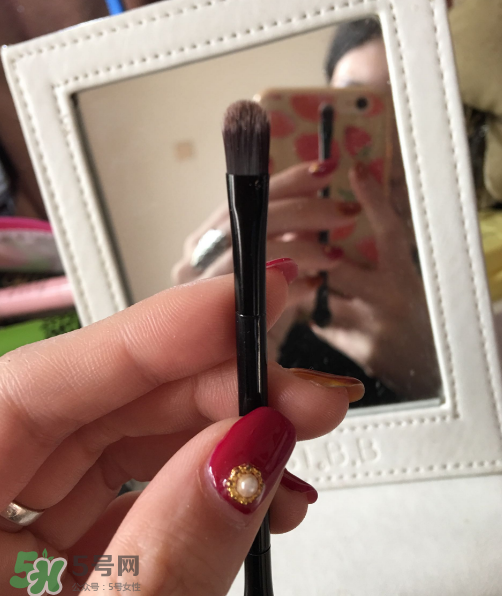 美寶蓮眼影盤好用嗎？美寶蓮眼影盤怎么樣？