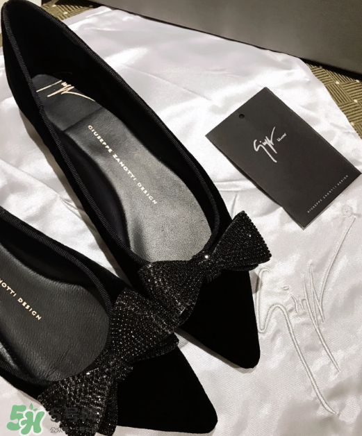 gz鞋子專(zhuān)柜正品多少錢(qián)？gz鞋子一般多少價(jià)位？