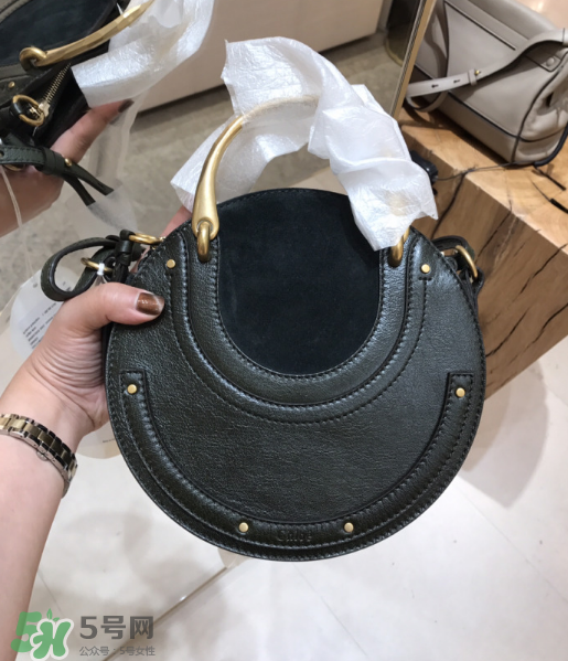 chloe pixie尺寸多大？蔻依17秋冬新款圓形包包尺寸介紹