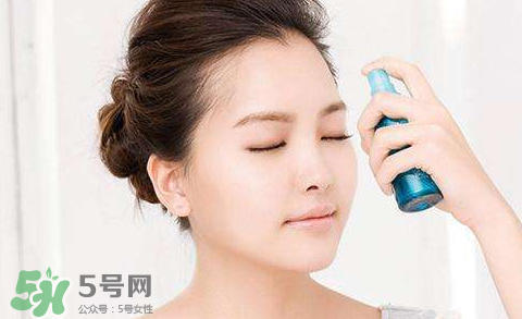 噴霧可以代替化妝水嗎？噴霧可以經(jīng)常使用嗎？