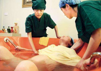 水中分娩時寶寶會嗆水嗎？水中分娩寶寶不會淹嗎？