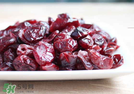 蔓越莓干每天吃很多有好處嗎？蔓越莓干哪個牌子好