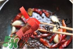 香辣蟹怎么做最好吃？香辣蟹怎么處理螃蟹？