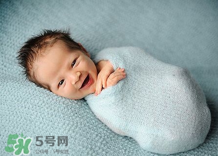 勒博耶分娩法的具體步驟是什么？勒博耶分娩法有哪些優(yōu)點？