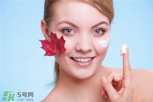 從護膚到化妝的正確步驟教程 從護膚到化妝的正確步驟教程