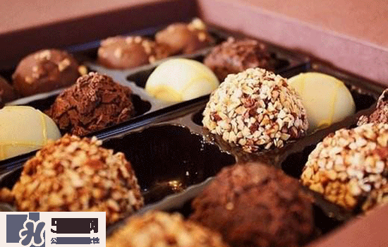 助產(chǎn)食物有哪些？孕婦生孩子時吃點(diǎn)什么？