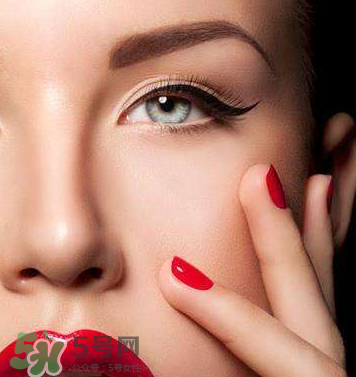 眼線老是暈妝怎么辦？防水眼線大合集