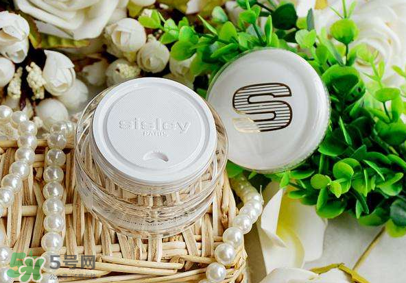 希思黎抗皺修活臻顏面霜怎么樣？希思黎抗皺修活臻顏面霜好用嗎？