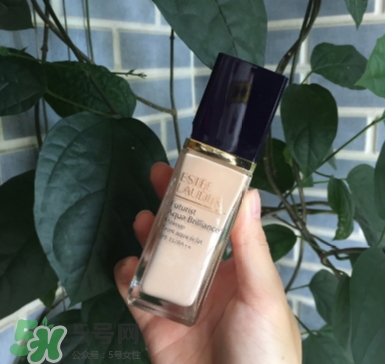 雅詩(shī)蘭黛水粉底多少錢_專柜價(jià)格