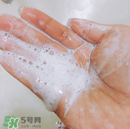 雪花秀洗面奶適合什么皮膚？