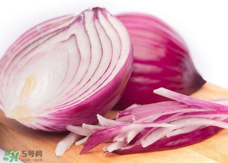 洋蔥汁能黑發(fā)嗎？洋蔥汁擦頭發(fā)能生發(fā)嗎？