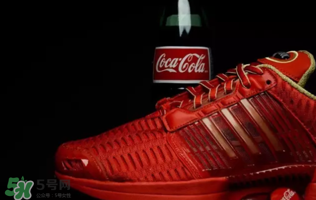 可口可樂(lè)與時(shí)尚圈聯(lián)名合作系列有哪些？意想不到的好看