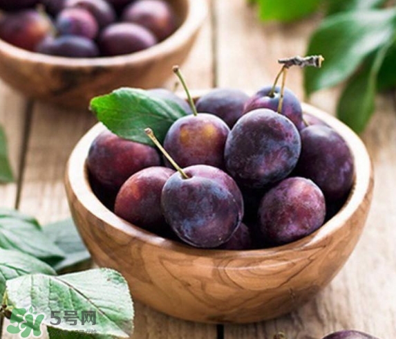 新鮮西梅皮可以吃嗎？西梅皮的功效與作用