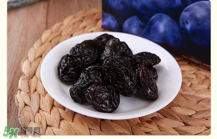 西梅核仁有毒嗎？西梅核咽下去了怎么辦？