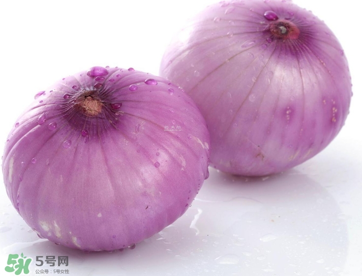 洋蔥汁能黑發(fā)嗎？洋蔥汁擦頭發(fā)能生發(fā)嗎？