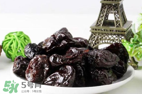 西梅干真的能解決便秘嗎？西梅干怎么吃治便秘？