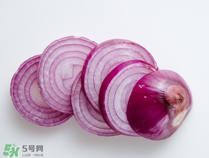 洋蔥榨汁能每天喝嗎？洋蔥汁能治什么??？