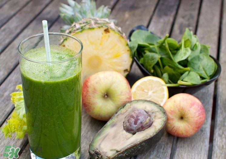 牛油果果汁怎么做？牛油果和什么榨汁好喝？