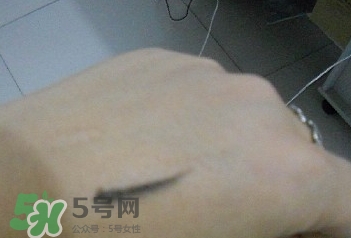 美寶蓮眼線膏暈染嗎？美寶蓮眼線膏好用嗎