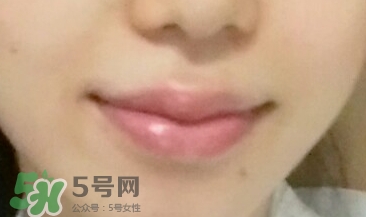 美寶蓮唇釉m500豆沙色適合黃皮嗎？