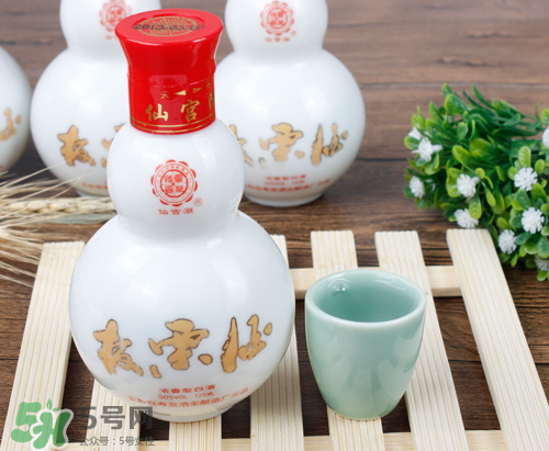 ?板栗酒能存放多久？?板栗泡酒可以放多久？