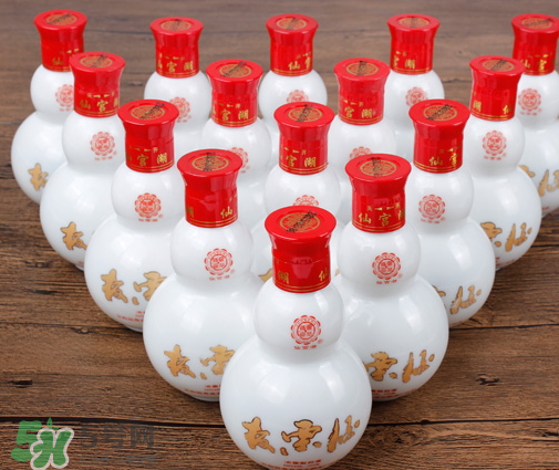 ?板栗酒能存放多久？?板栗泡酒可以放多久？