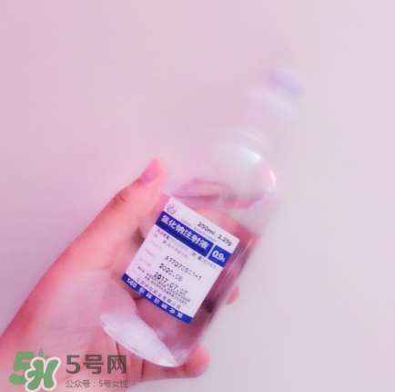 生理鹽水可以洗眼睛嗎？生理鹽水洗眼睛好不好？