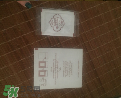 蘭納足貼真假怎么鑒別？蘭納足貼真假對(duì)比