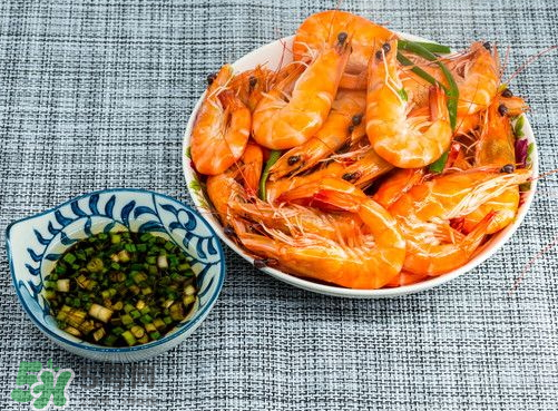 水煮蝦用什么蝦？水煮蝦要放鹽嗎？