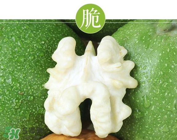 新鮮核桃外殼發(fā)霉能吃嗎？新鮮核桃長毛還能吃嗎？